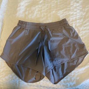 Lulu Lemon 6 shorts